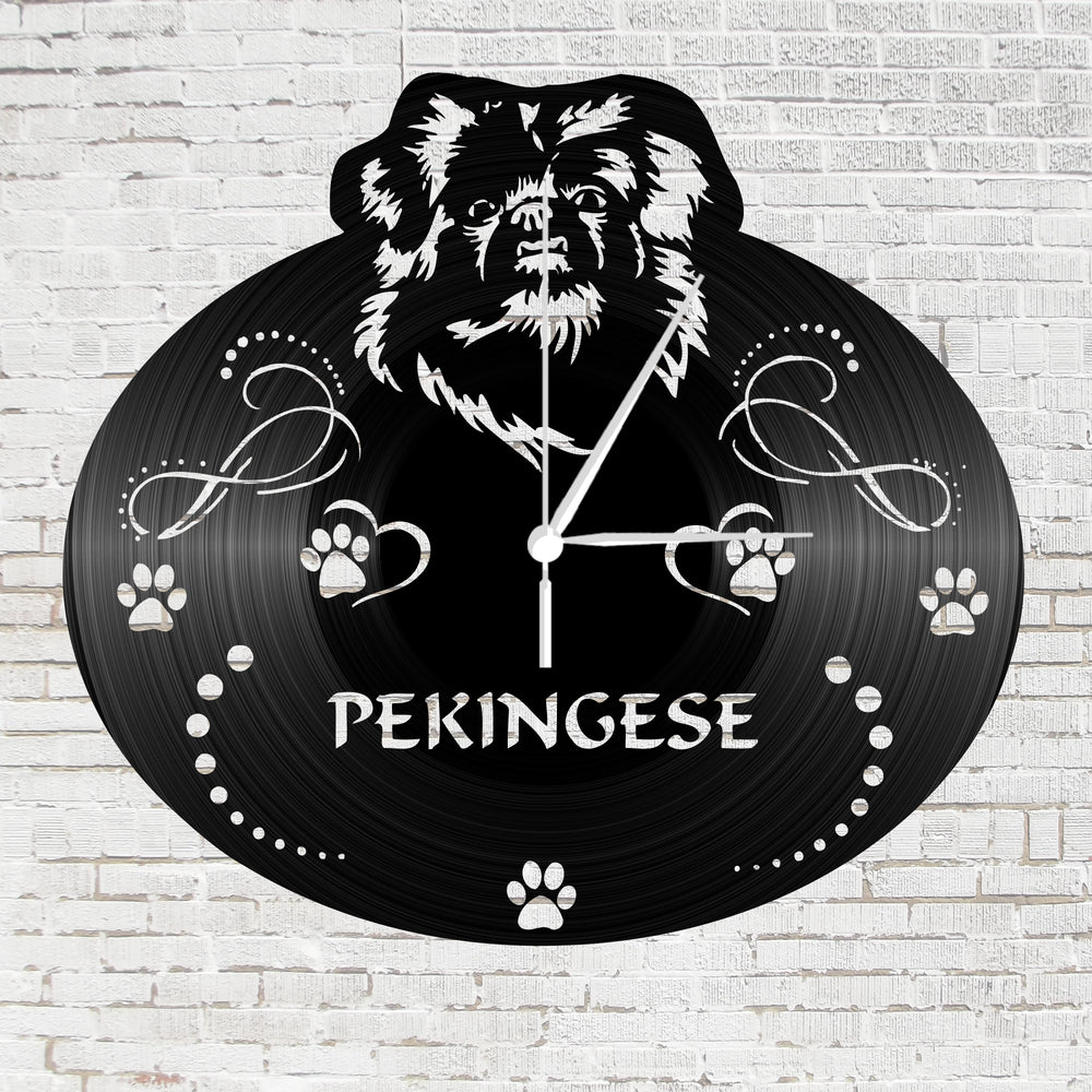 Palotapincsi bakelit óra